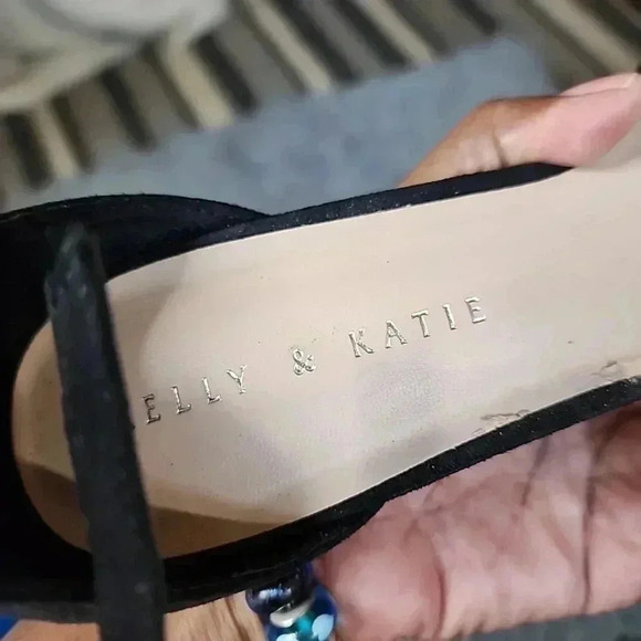 Kelly & Katie Heels. Size 10 - Picture 7 of 11